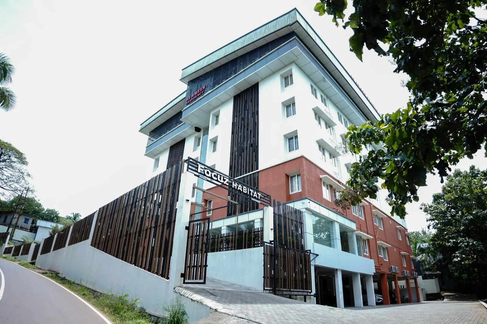 Focuz Habitat Hotel And Ayurveda Malappuram 0*,
